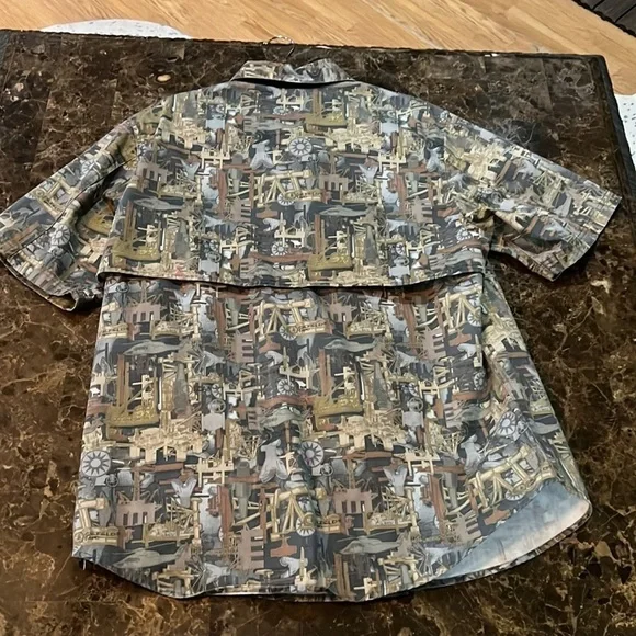 Walls vintage oil field camo top size large. MN1 - Picture 4 of 6
